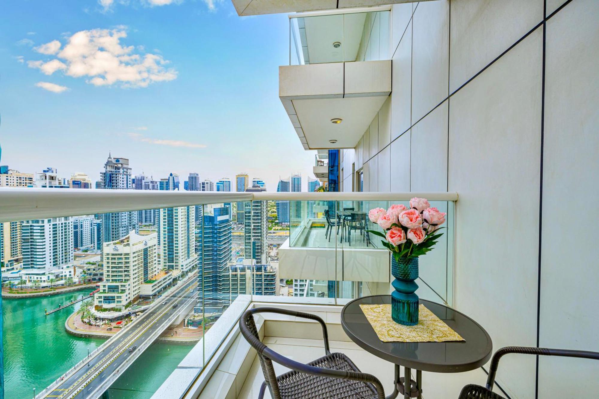 5 Star Serviced Apartment With Beach Access In The Heart Of Dubai Marina Free Welcome Gift Box Upon Arrival Εξωτερικό φωτογραφία
